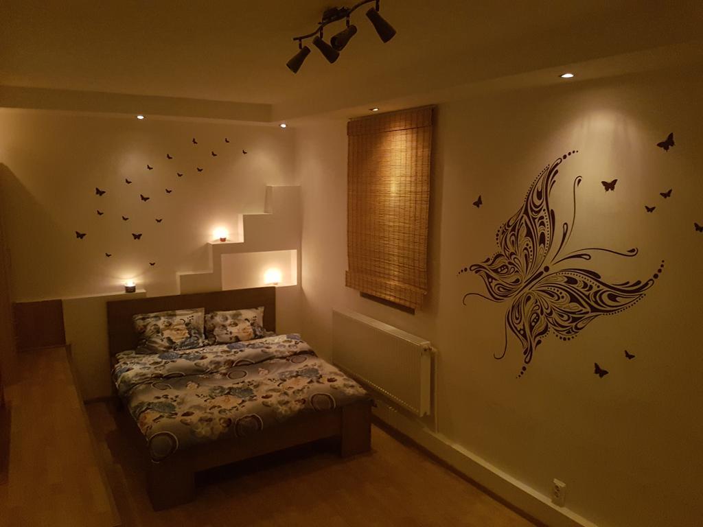 My Place - Butterflies Sibiu Bagian luar foto